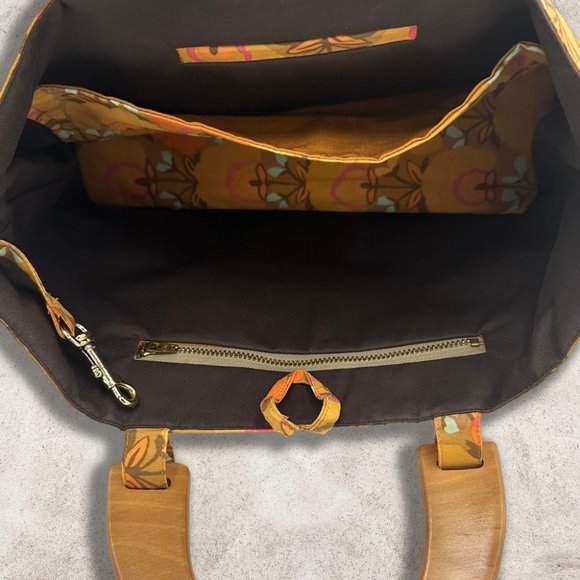 Retro Inspired Handbag - Picture 4 of 6